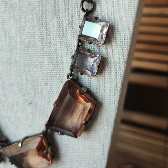 J. Crew Brand Statement Necklace Huge Abstract Apricot Light Rose Stones Brass - Picture 10 of 16